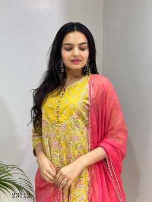 REGAL LOOK KURTI WITH PANT AND DUPATTA SIZE SET